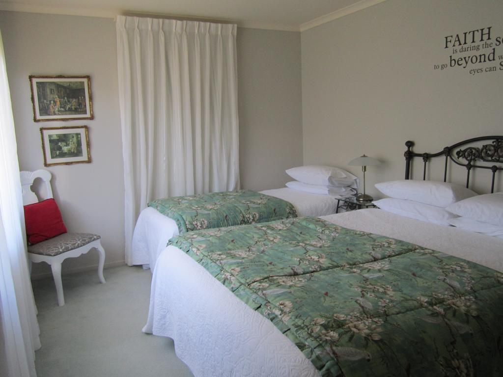 Be My Guest Bed & Breakfast Νιου Πλύμουθ Δωμάτιο φωτογραφία